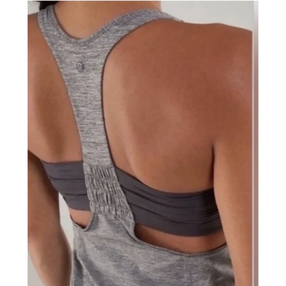 Lululemon Heathered Gray Racerback Y2K sport Athletic Tank Top size 10 A009136